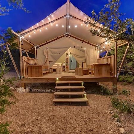 Hotel 12 Fires Luxury Glamping With Heating #5 Johnson City Zewnętrze zdjęcie