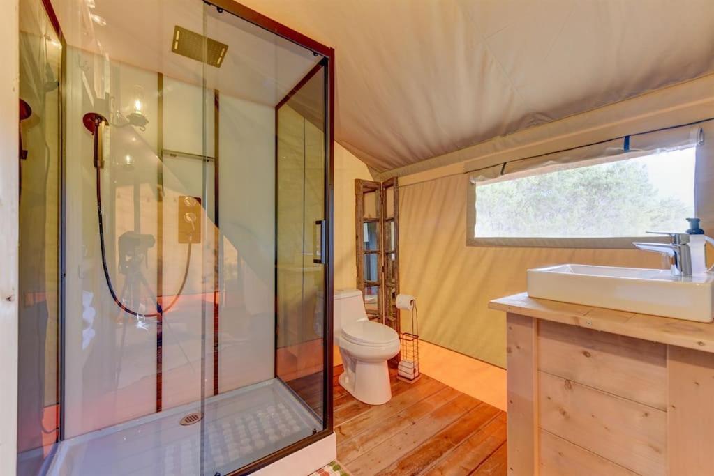 Hotel 12 Fires Luxury Glamping With Heating #5 Johnson City Zewnętrze zdjęcie