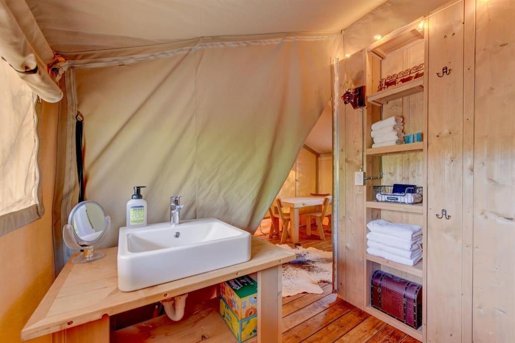 Hotel 12 Fires Luxury Glamping With Heating #5 Johnson City Zewnętrze zdjęcie